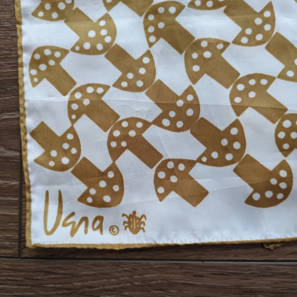 Vtg Vera Neumann Mushroom Scarf Tan White Retro Rectangular Oblong Polyester